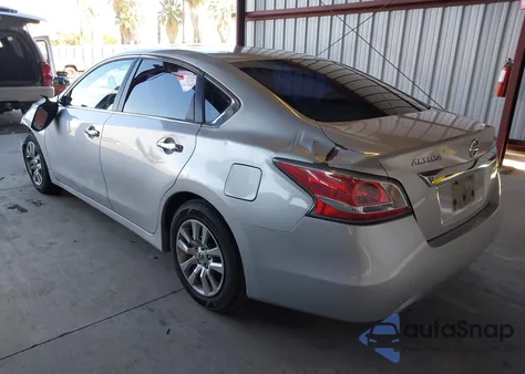 2015 Nissan Altima 2.5 from USA, damaged, VIN 1N4AL3AP6FN325066